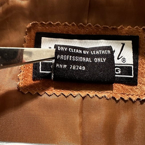 Genuine leather suede lined jacket. Women’s size Medium. Beige tan camel - Picture 8 of 10